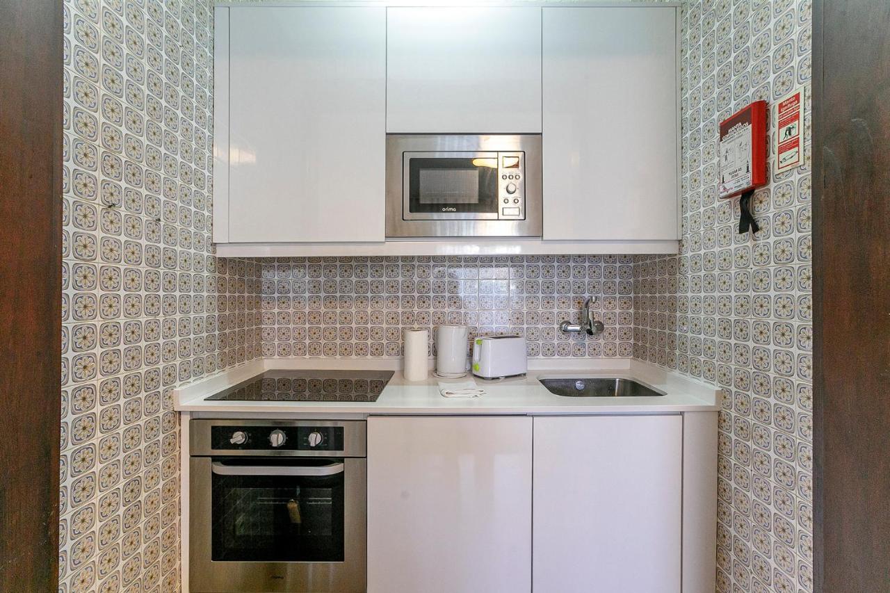Lovelystay - Genuine Bonfim Balcony Flat Porto Exterior photo