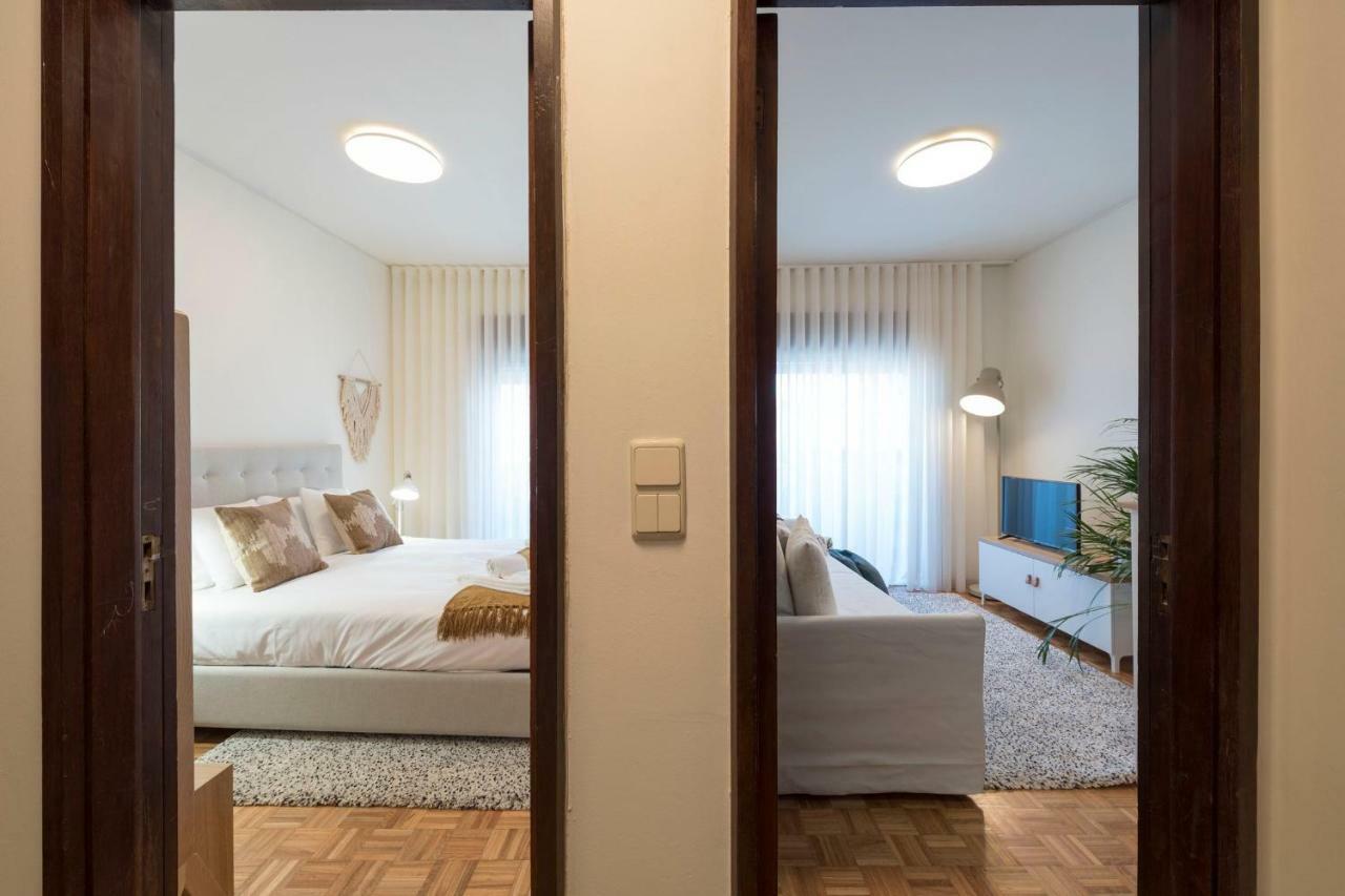 Lovelystay - Genuine Bonfim Balcony Flat Porto Exterior photo